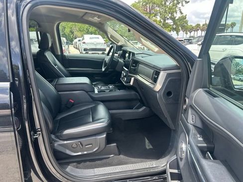 Used 2024 Ford Expedition XLT AWD/4WD image 10