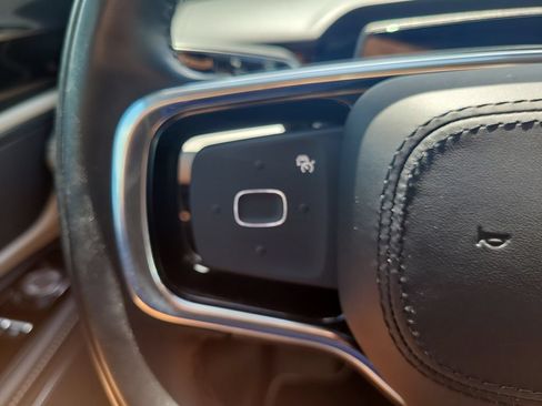 Certified 2025 Lincoln Nautilus Premier AWD/4WD image 27