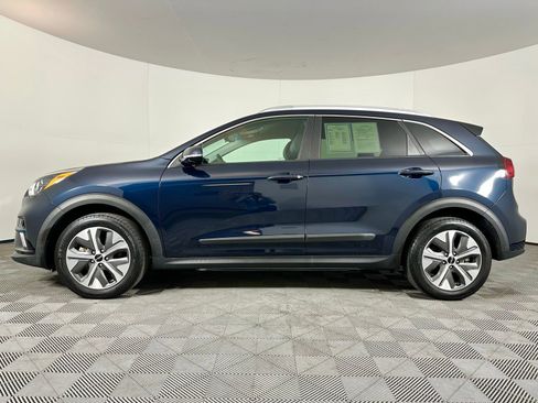 Used 2022 Kia Niro EX w/ Cold Weather Package image 18