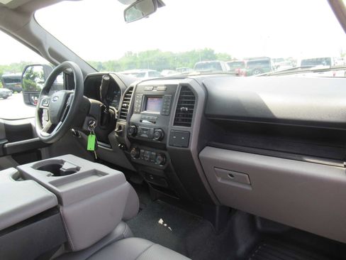 Used 2022 Ford F250 XL w/ Power Equipment Group RWD image 15