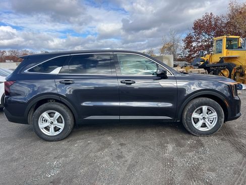New 2026 Kia Sorento LX image 4