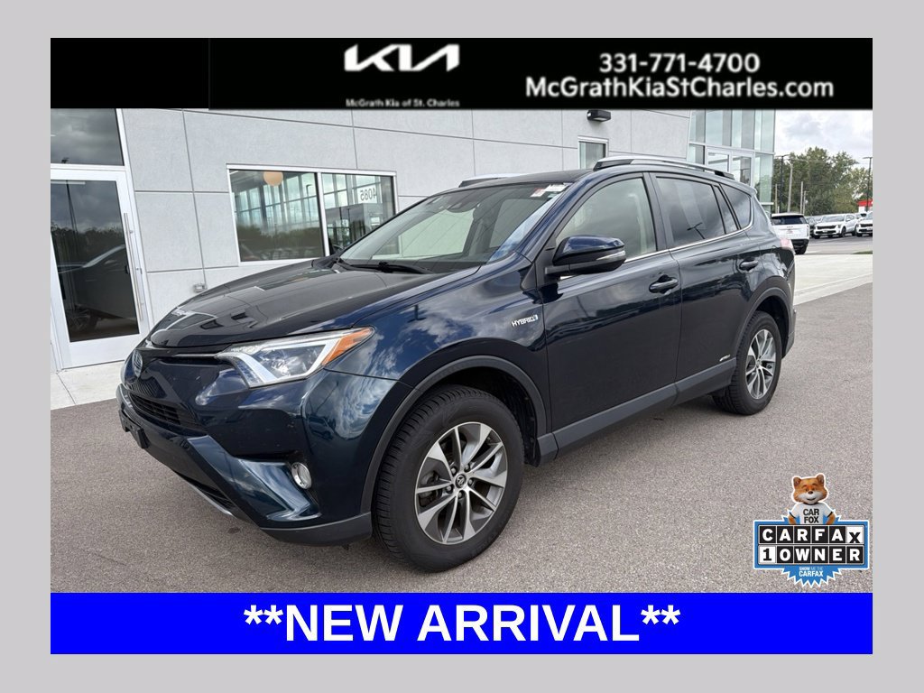 Used 2018 Toyota RAV4 XLE AWD/4WD image 1