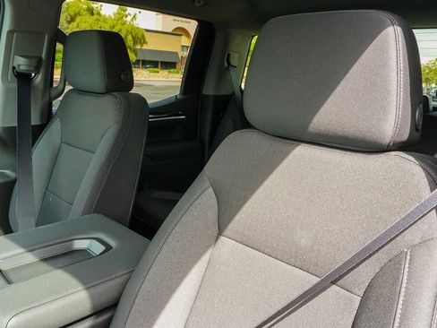 New 2026 GMC Sierra 1500 SLE image 15