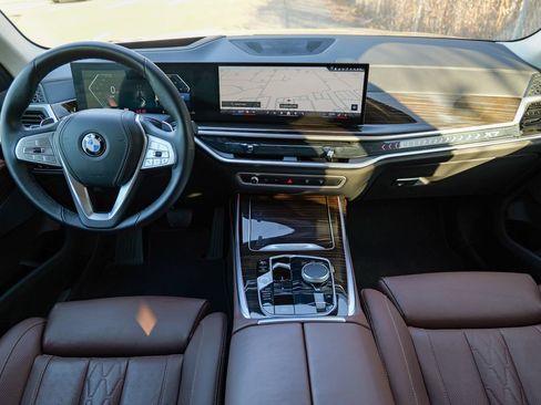 Used 2024 BMW X7 xDrive40i w/ Climate Comfort Package AWD/4WD image 53
