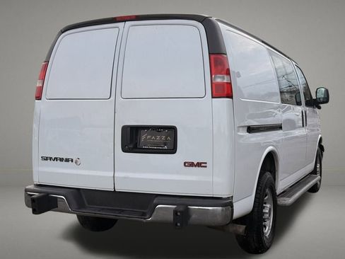 Used 2019 GMC Savana 2500 w/ Driver Convenience Package image 5