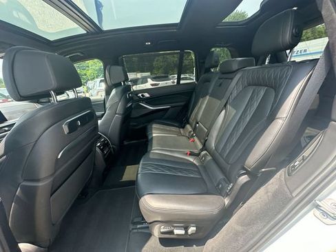 Used 2024 BMW X7 xDrive40i w/ Executive Package AWD/4WD image 28