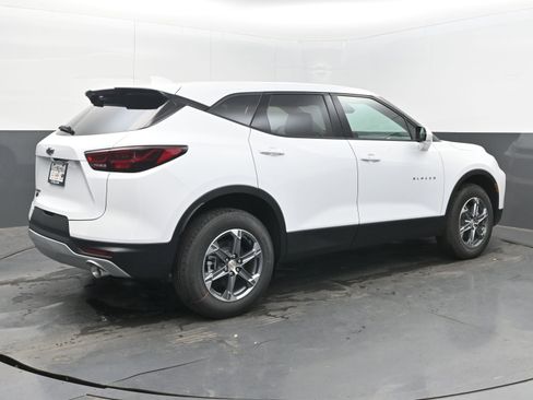 New 2026 Chevrolet Blazer LT FWD image 9