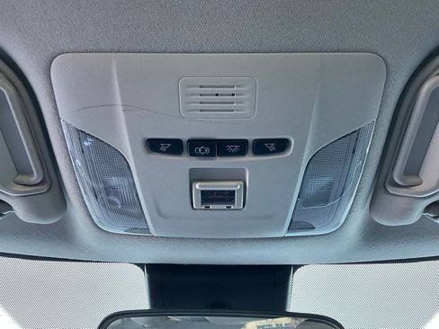 Used 2020 Toyota Corolla LE image 15