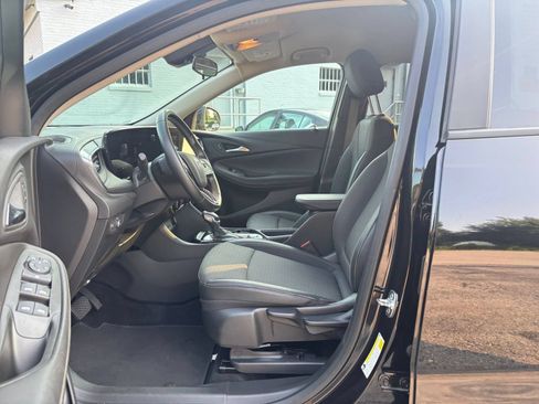 Used 2025 Buick Encore GX Preferred FWD image 22