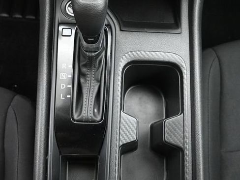 Used 2025 Nissan Sentra S FWD image 17