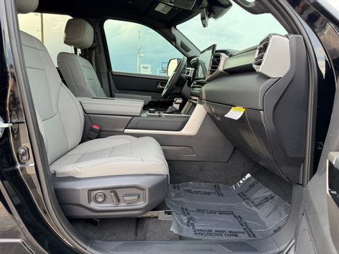 Used 2026 Toyota Tundra Limited w/ Nightshade Package AWD/4WD image 29
