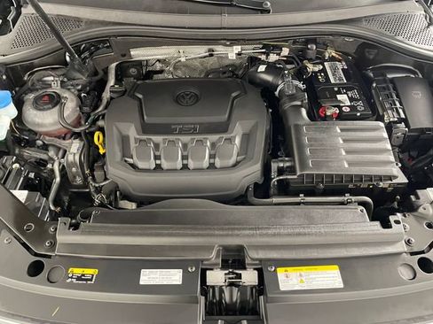Used 2023 Volkswagen Tiguan SE R-Line FWD image 21