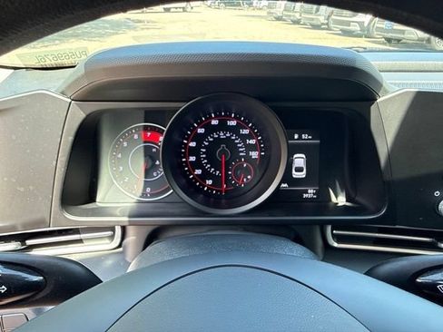 Used 2023 Hyundai Elantra SEL FWD image 10