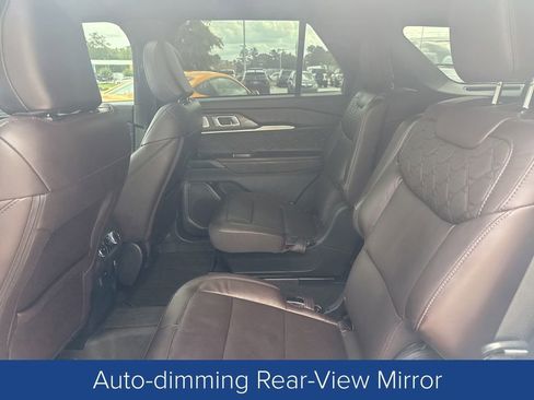 Used 2025 Ford Explorer Platinum w/ Ultimate Package RWD image 26