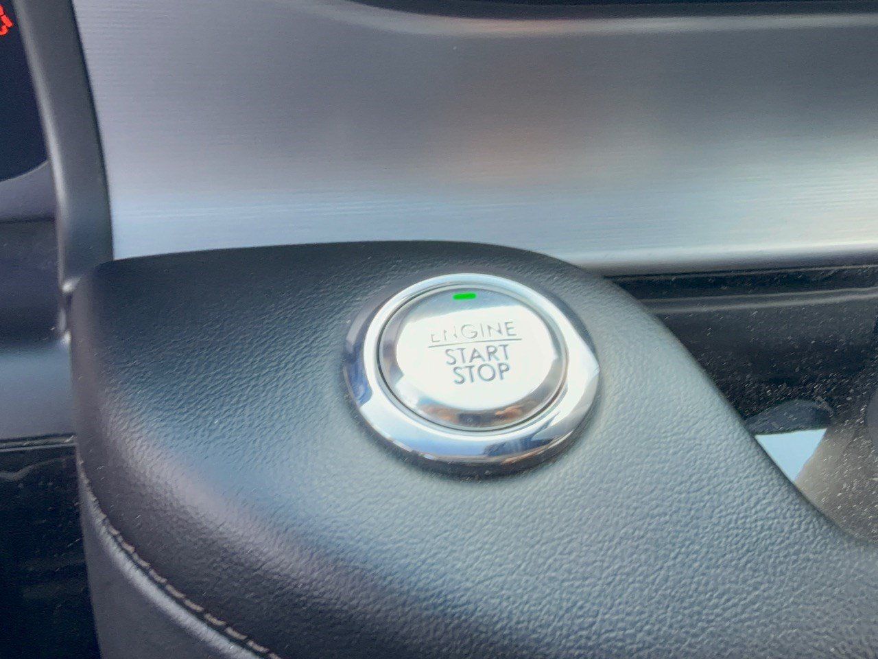 Used 2024 Lincoln Aviator AWD w/ Premium Package image 20
