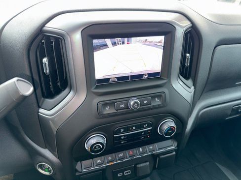 Used 2024 Chevrolet Silverado 1500 Custom image 16