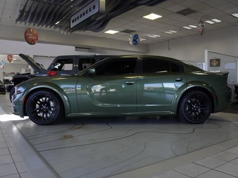 Used 2021 Dodge Charger SRT Hellcat w/ Harman/Kardon Audio Group image 4
