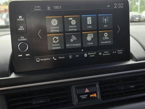 Certified 2025 Honda Pilot Touring image 12