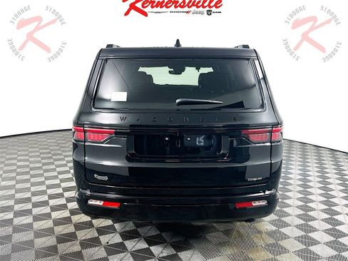 New 2025 Jeep Wagoneer Series II image 6