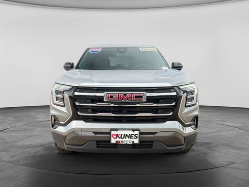 Used 2025 GMC Terrain Elevation AWD/4WD image 2