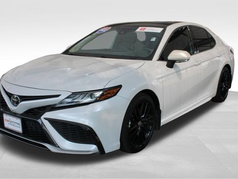 Certified 2022 Toyota Camry XSE w/ Navigation Package FWD image 10