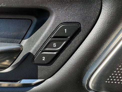 Used 2020 RAM 1500 Limited image 33