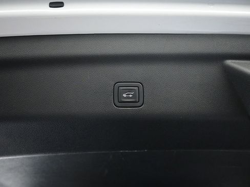 Used 2023 GMC Yukon Denali image 25