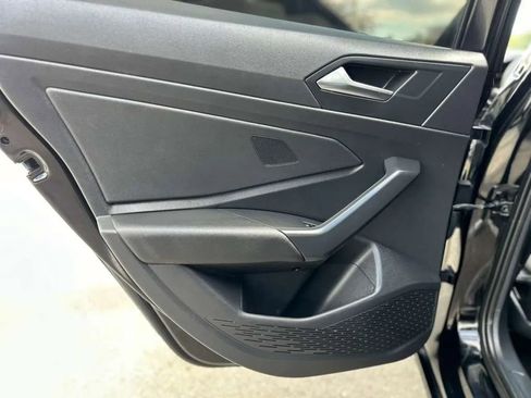 Used 2021 Volkswagen Jetta SE FWD image 17