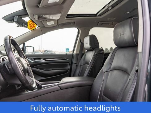 Used 2021 Buick Enclave Avenir w/ Avenir Technology Package image 22