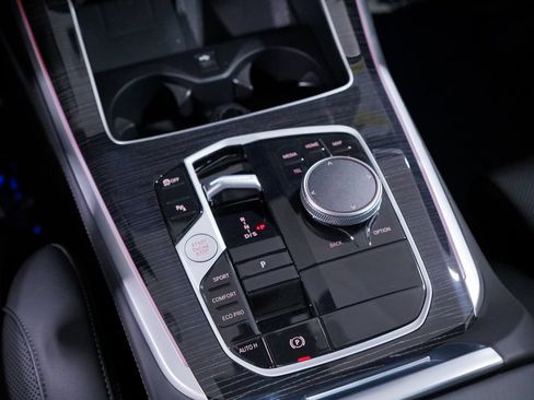 Used 2026 BMW X5 sDrive40i w/ M Sport Package RWD image 13