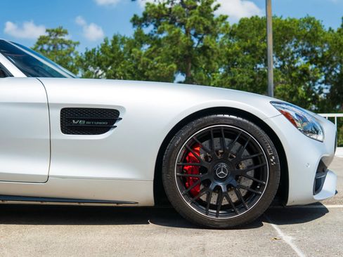Used 2018 Mercedes-Benz AMG GT C image 23