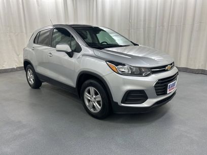 Used 2022 Chevrolet Trax LS w/ Tint and Cruise Package