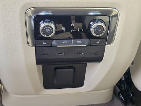 New 2026 GMC Yukon XL Denali AWD/4WD image 19