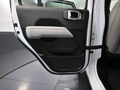 Used 2023 Jeep Wrangler High Altitude image 38