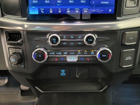 Used 2022 Ford F150 Lariat w/ Equipment Group 501A Mid image 42