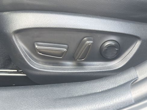 Used 2024 Toyota Camry SE w/ Convenience Package image 18