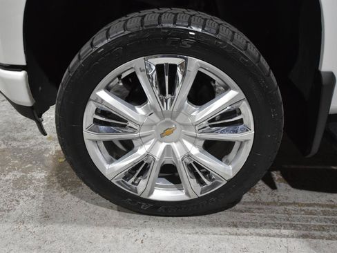 Used 2022 Chevrolet Silverado 1500 High Country AWD/4WD image 57