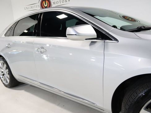 Used 2016 Cadillac XTS Luxury image 8