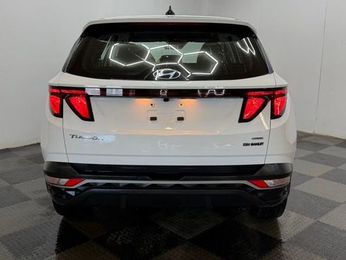 Certified 2023 Hyundai Tucson SE image 11
