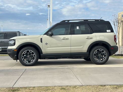 New 2025 Ford Bronco Sport Outer Banks w/ Outer Banks Tech Package+ image 53
