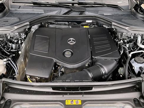 Certified 2026 Mercedes-Benz GLC 300 image 32