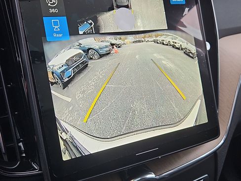 New 2026 Volvo XC60 B5 Plus w/ Protection Package Premier image 7