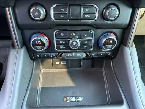 Used 2023 Chevrolet Tahoe High Country AWD/4WD image 25