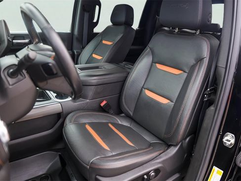 Used 2021 GMC Sierra 1500 AT4 w/ AT4 Preferred Package image 9