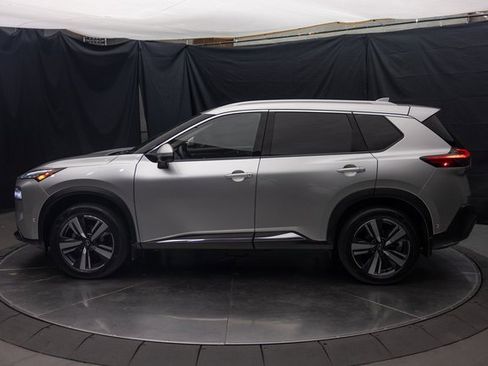 Used 2023 Nissan Rogue SL w/ SL Premium Package image 7