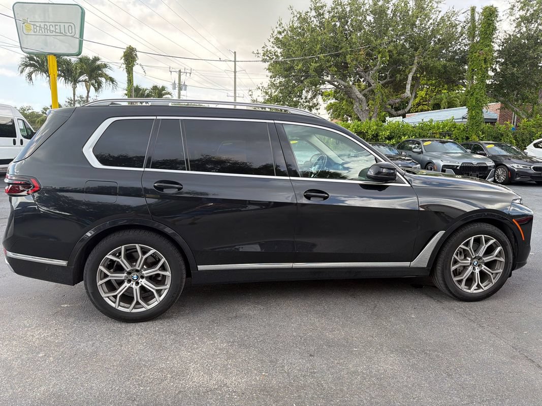 Used 2024 BMW X7 xDrive40i w/ Premium Package AWD/4WD image 6