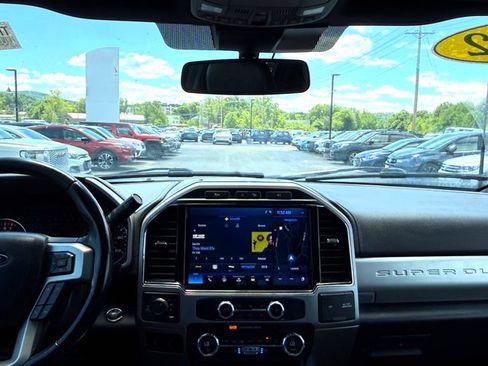 Certified 2022 Ford F250 Lariat w/ Lariat Ultimate Package AWD/4WD image 2