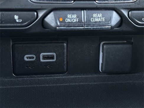 Certified 2023 Chevrolet Tahoe Z71 w/ Luxury Package image 20