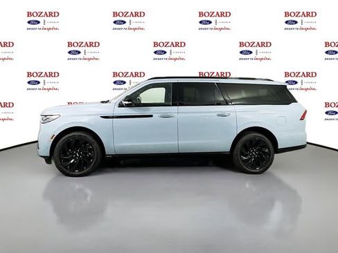 New 2025 Lincoln Navigator L Reserve w/ Jet Appearance Package image 4