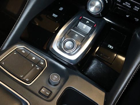 Used 2022 Acura MDX SH AWD w/Advance 4dr SUV Packa image 36